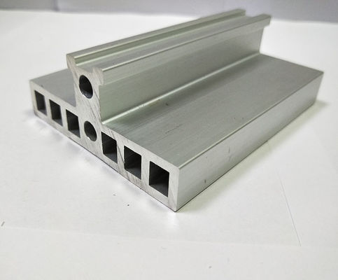 Wykończenie młyna Anodowanie Srebrne profile aluminiowe wytłaczane CNC
