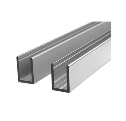 Standardowe profile wytłaczane z aluminium w kształcie litery U.